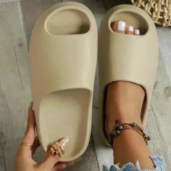 Khaki Casual Women's Anti-Slip Slippers - Picture 1 of 7